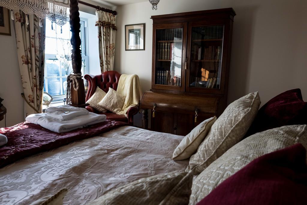 Melorne Farm Bed and Breakfast Camelford Exteriör bild