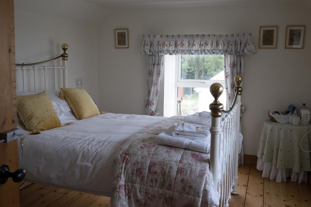 Melorne Farm Bed and Breakfast Camelford Exteriör bild